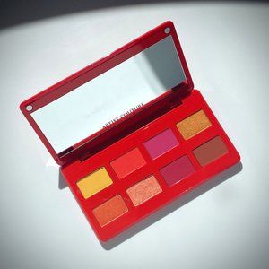 🧡 Mix-N-Match 3/$25 🧡 Artist Couture Caliente Eye Shadow Palette